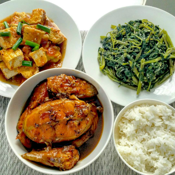 cap-doi-viet-kieu-hut-fan-vi-mam-com-que-nha-tren-mang-xa-hoi-1