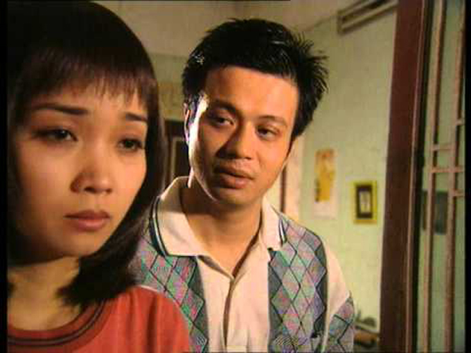 ngay-ay-bay-gio-cua-dien-vien-nhung-ngon-nen-trong-dem-phan-1-4