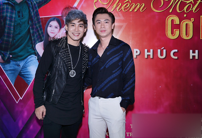 ban-sao-ngoc-trinh-mac-goi-cam-di-su-kien-4