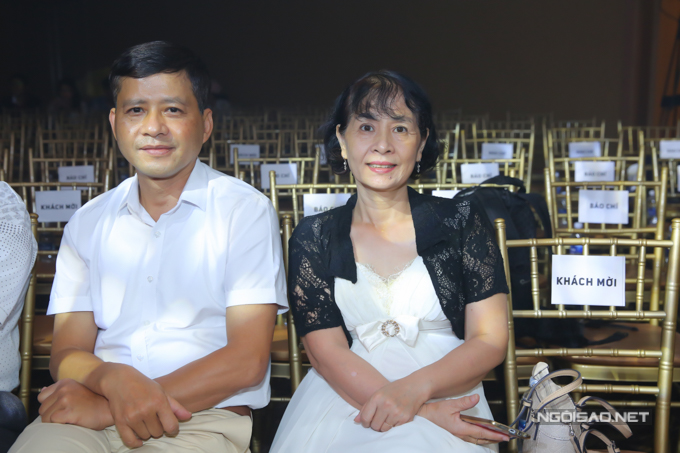 bo-me-den-ung-ho-chi-pu-ra-mv-moi-va-chinh-thuc-tro-thanh-ca-si-5