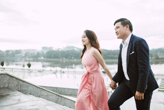 Võ Thanh Hòa được đông đảo khán giả biết đến khi đóng vai Điền trong phim điện ảnh Cánh đồng bất tận. Sau một số bộ phim, anh chuyển sang vai trò đạo diễn. Võ Thanh Hòa từng chỉ đạo thực hiện phim điện ảnh Bệnh viện ma, Ở tuổi 28, anh quyết định lên xe hoa với bạn gái Mai Bảo Ngọc. Cặp đôi đi Đà Lạt và Đà Nẵng thực hiện album cưới.