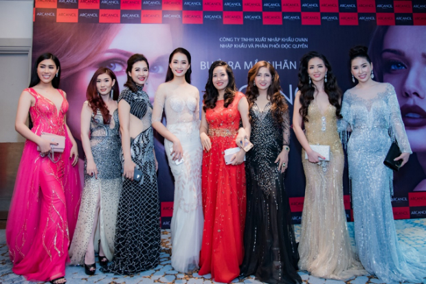 Dòng trang điểm này được sản xuất từ nguyên liệu thiên nhiên và các dưỡng chất quý cho làn da, không có chất độc hại cho sức khỏe và đảm bảo quy định về an toàn y tế với tiêu chuẩn quốc tế.