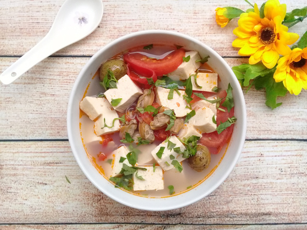 canh-dau-phu-nau-chua