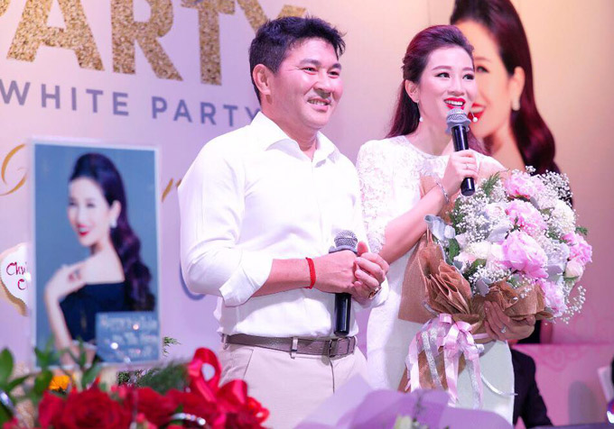 Á hậu quý bà thế giới 2011 hiện là tổng giám đốc một tập đoàn truyền thông kiêm chủ tịch tổ chức dành cho các nữ doanh nhân. Cô được xem là một trong những người đẹp tài sắc vẹn toàn.