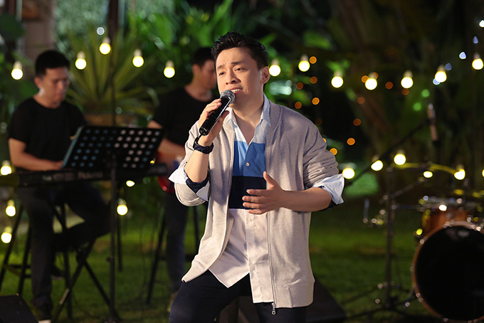 Ca sĩ Lam Trường.