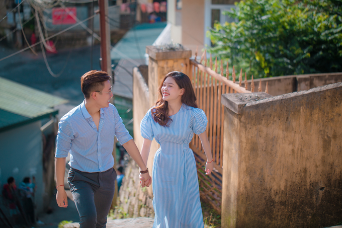 Cô gái 23 tuổi cho rằng mình đã gặp được đúng người chồng lý tưởng vì Minh Hoàng luôn ga lăng, chiều chuộng cô và rất lễ phép, biết trên biết dưới. 