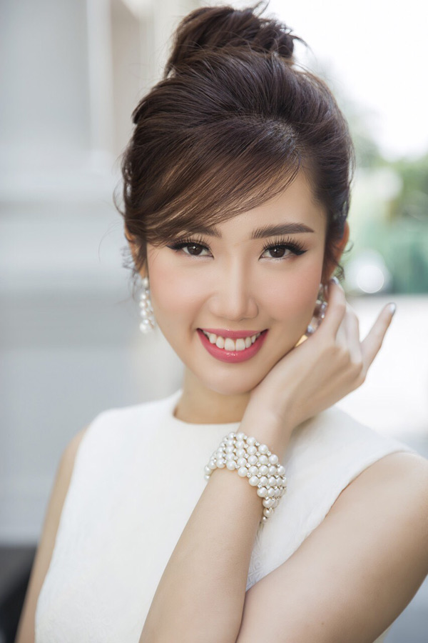 Người đẹp quê Tiền Giang rất kín tiếng về chuyện tình cảm. Cô không muốn tạo scandal, gây chú ý vì chuyện đời tư.