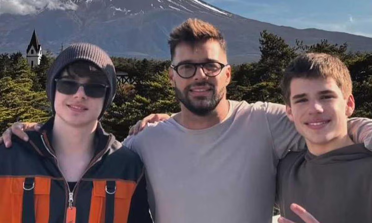 Ricky Martin disfruta de Japón junto a sus hijos Matteo y Valentino