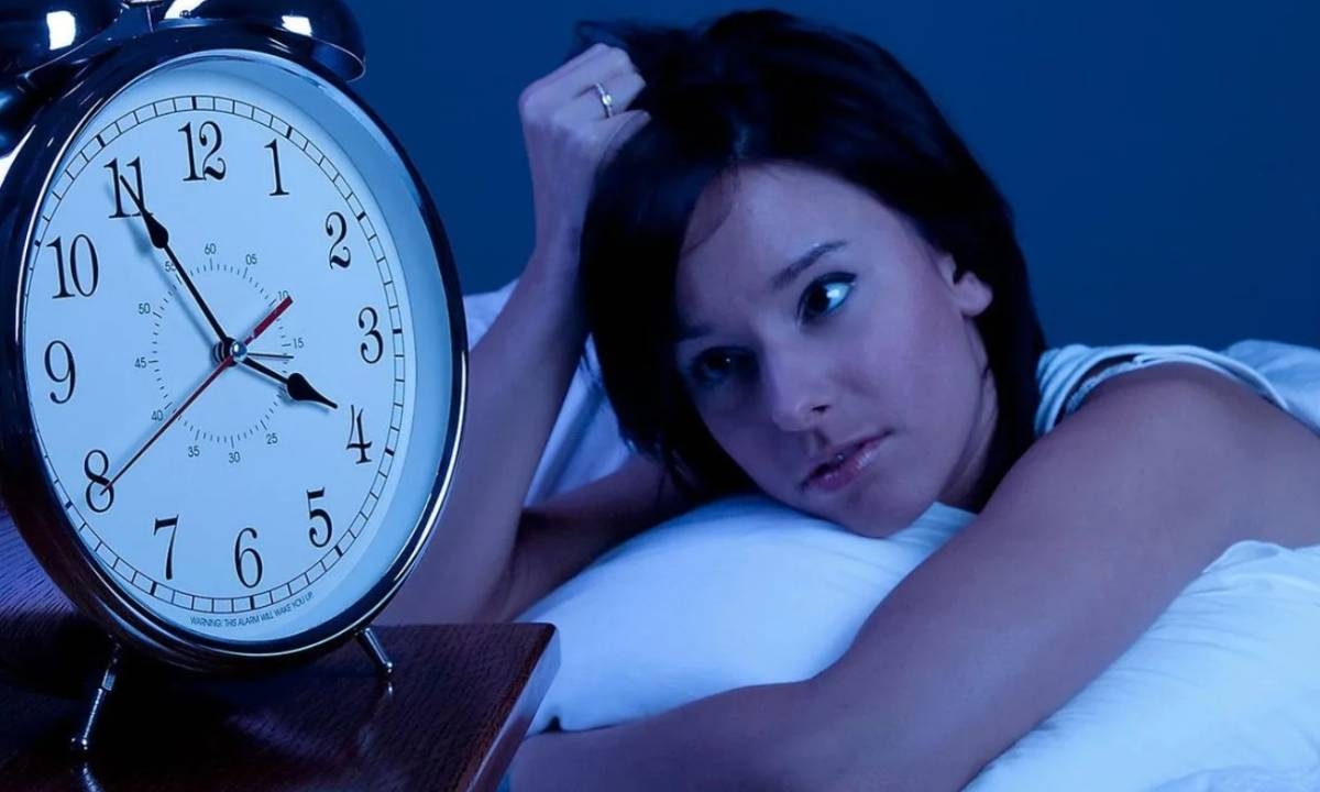 Giải mã hiện tượng thường xuyên tỉnh giấc vào 'giờ phù thủy' 4h sáng - Ngôi sao